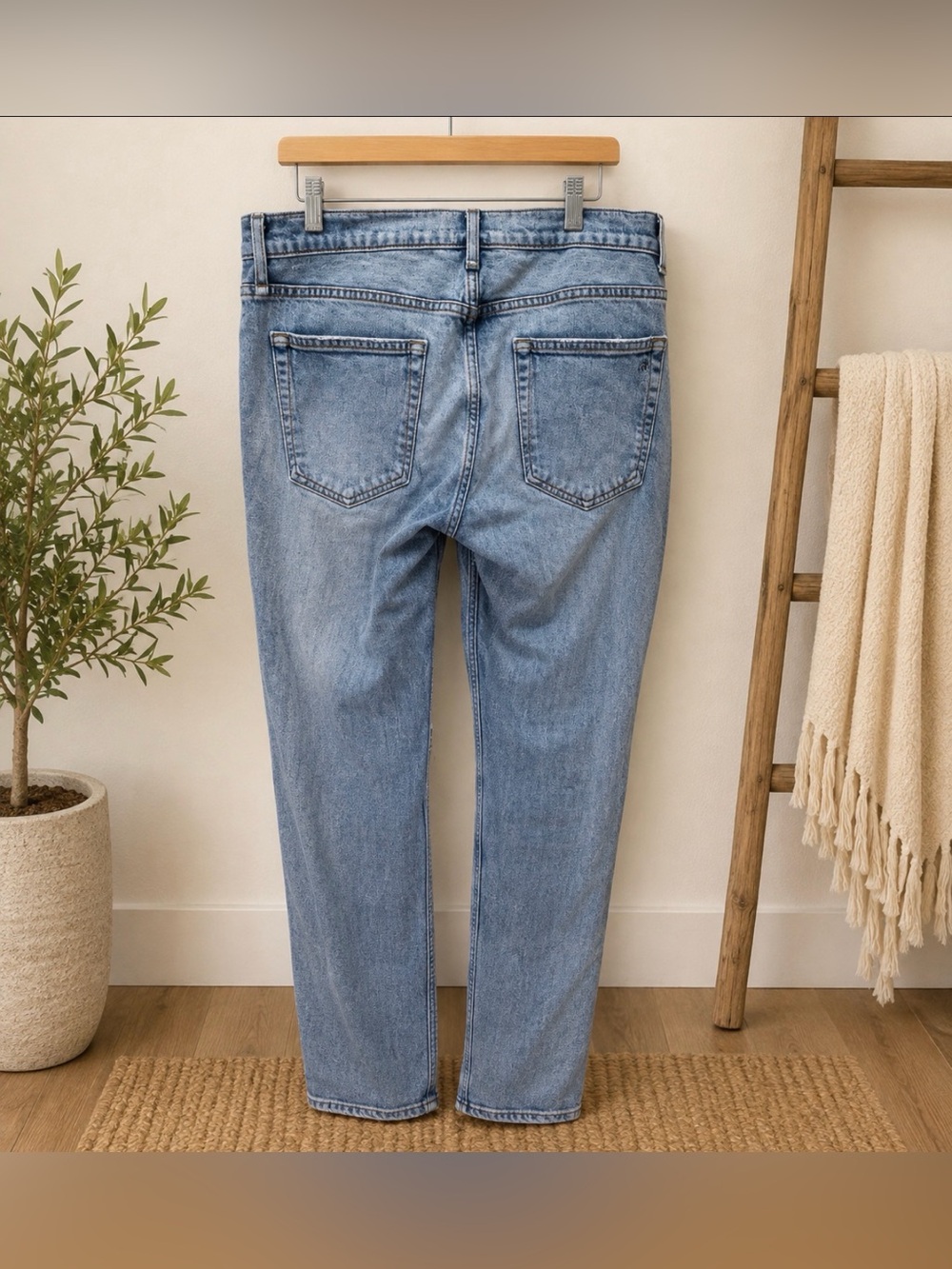 Rag & Bone Blue Skinny Distressed Jeans waist 32